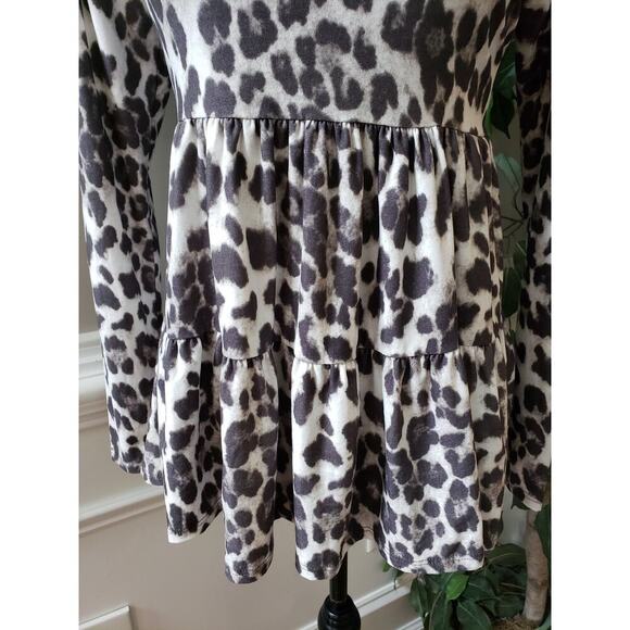 Carole Christian Blouse Top Womens Medium White Leopard Print Tiered Hem Stretch - Picture 8 of 10
